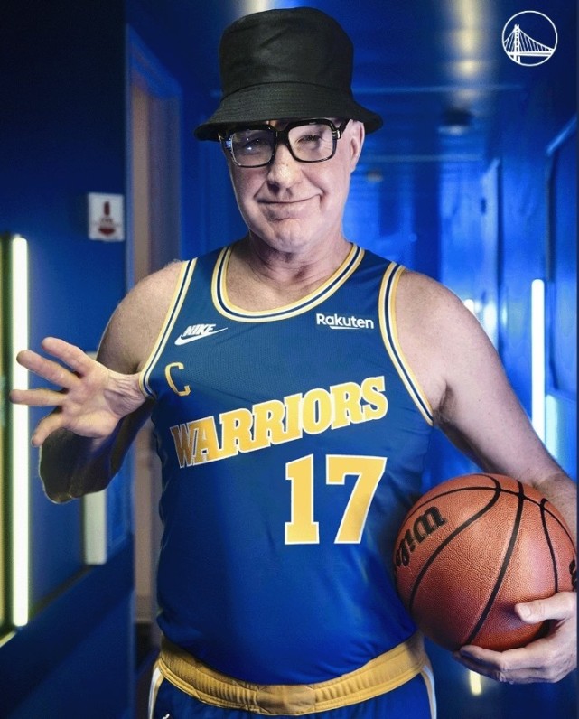 Annunciate le maglie della nuova stagione dei Los Angeles Lakers e dei Golden State Warriors